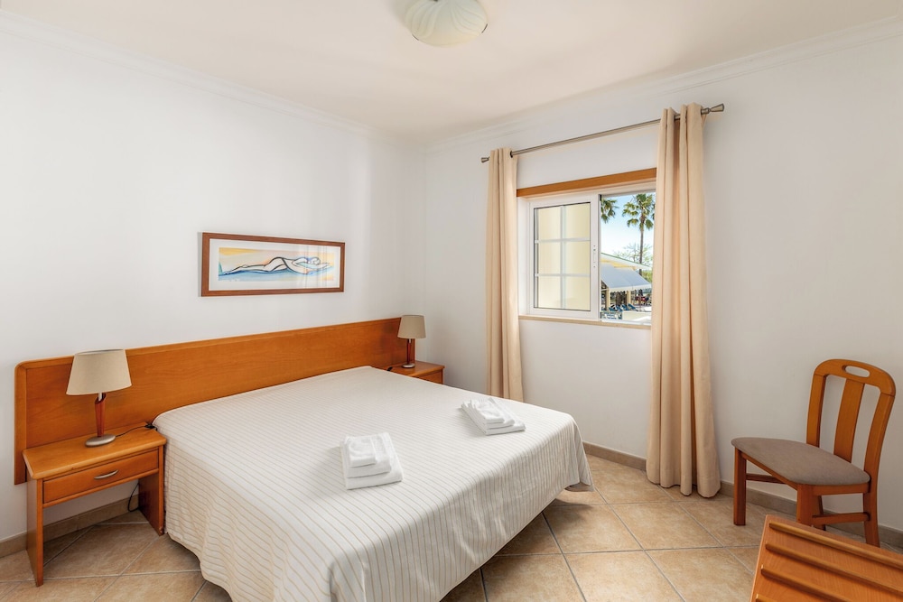 Praia Da Lota Resort Apartments 33/85