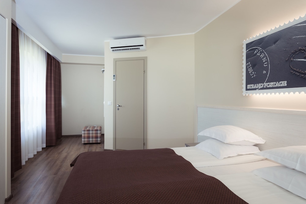 Hestia Hotel Strand 12/89