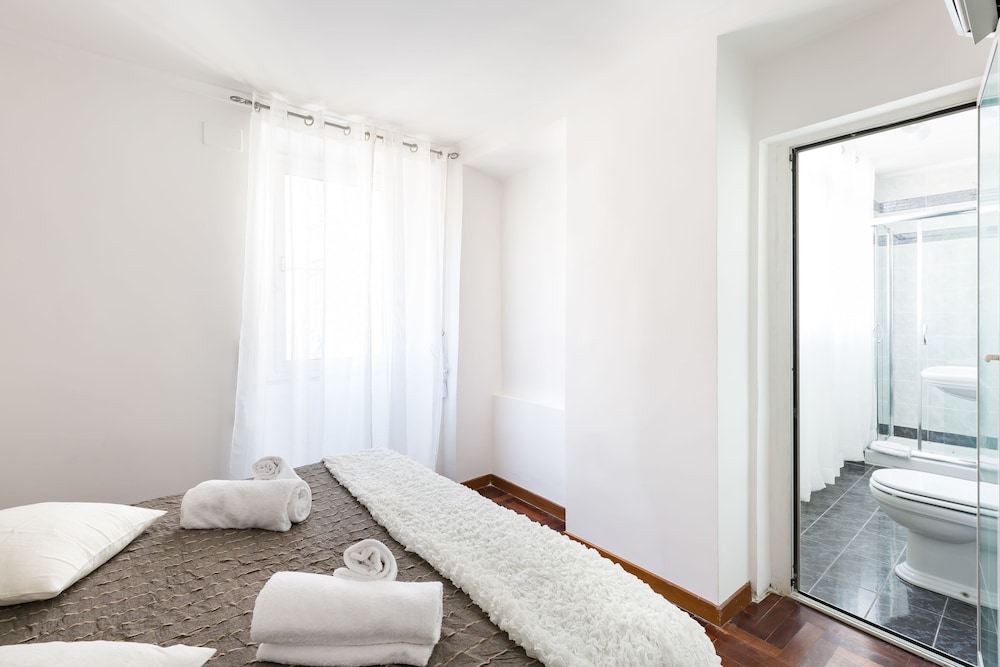 The Sistina Suite 18/46