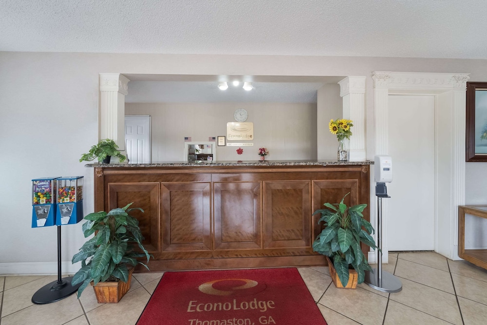 Econo Lodge Thomaston 10/35
