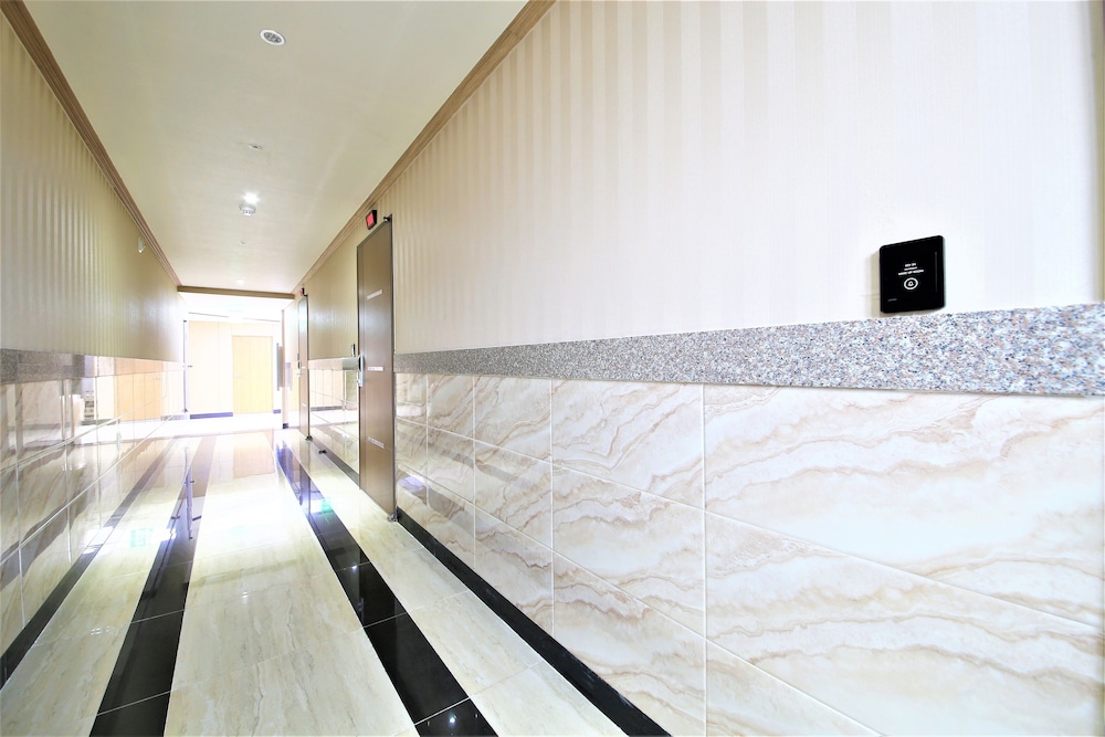Sunbeach Resort 13/40