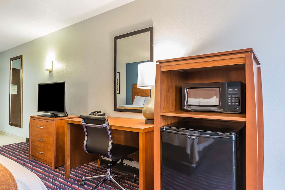 Comfort Inn Alton near I-255 39/47