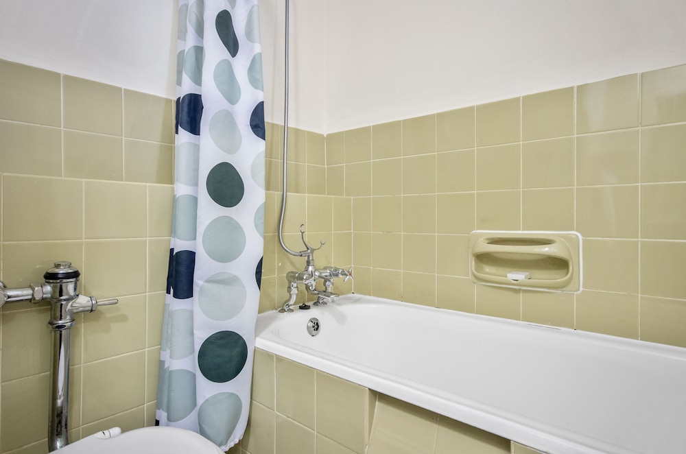Gardens Centre Holiday Apartments 42/43