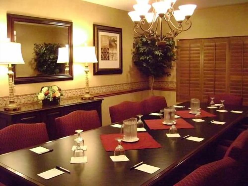 University Square Hotel 18/27