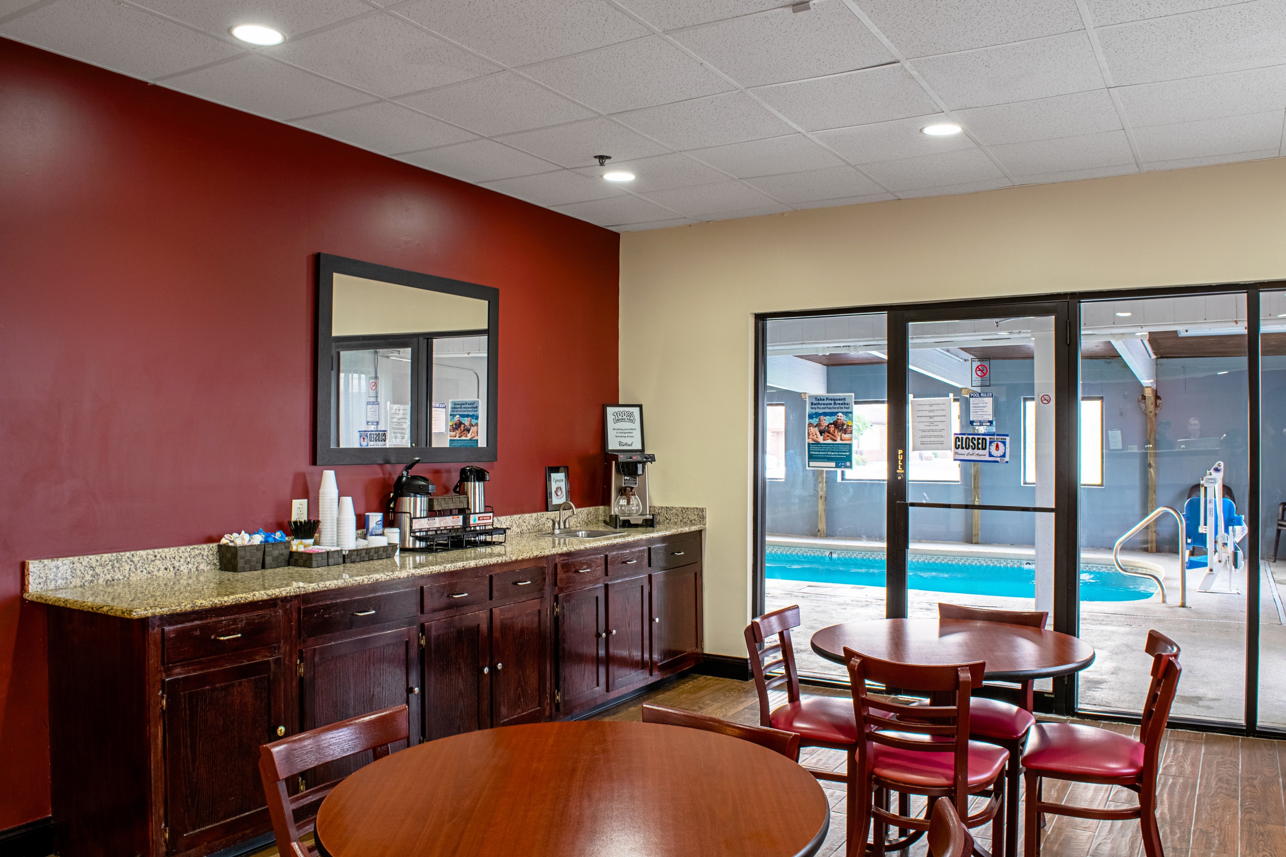 Red Roof Inn & Suites Middletown - Franklin 26/31