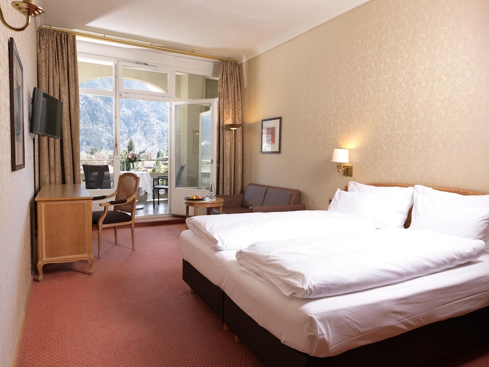 First Class, Twin Beds, Balcony