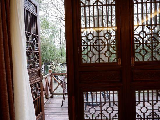 Hangzhou Xixi Bieyuan Resort Hotel 11/19