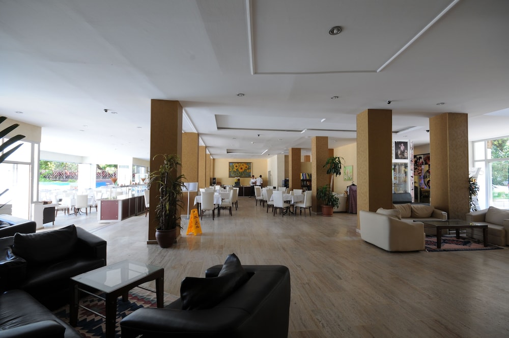 Marbas Select Beach - Adults Only (+14) 40/50