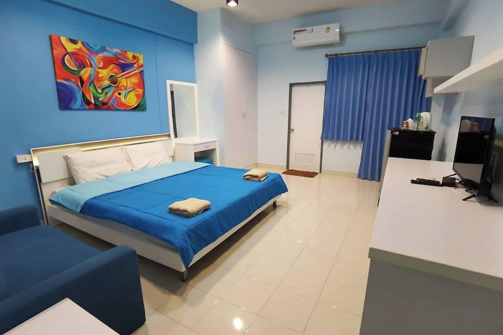 Uj Apartment 12/39