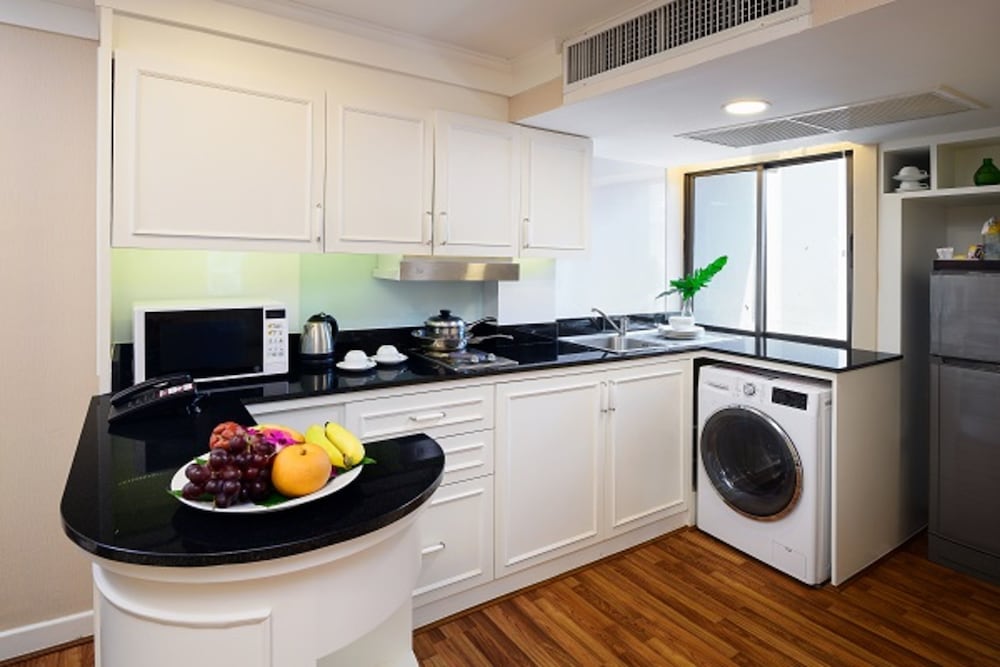 Kingston Suites Bangkok Sukhumvit 15 by Kingston Hotels 46/55