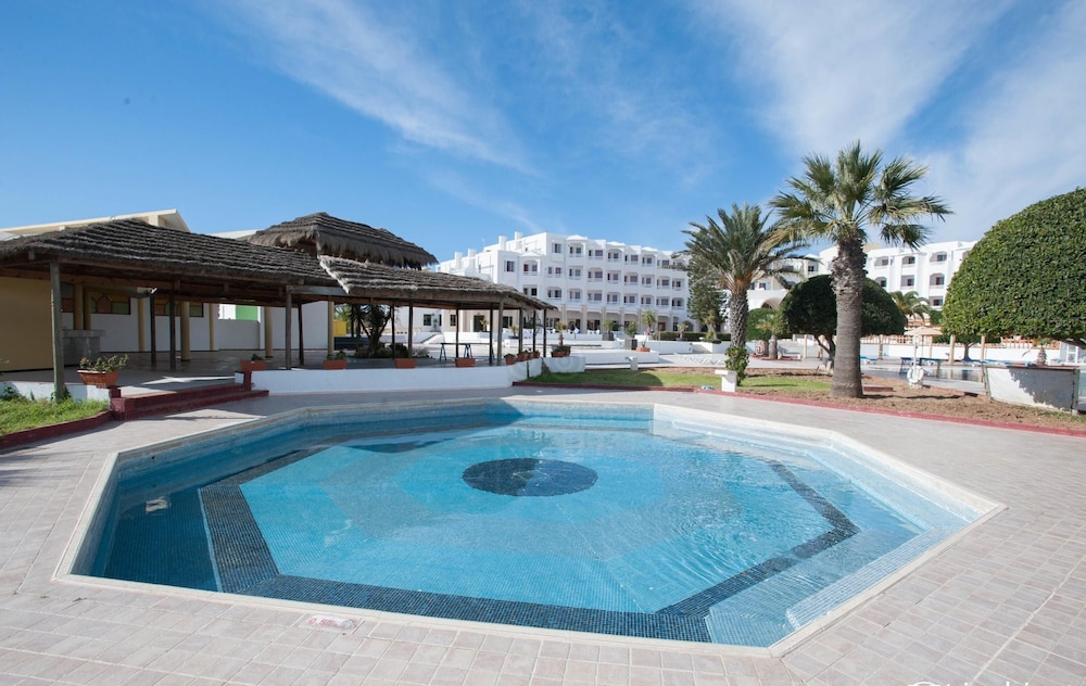 Thapsus Beach Resort 20/48