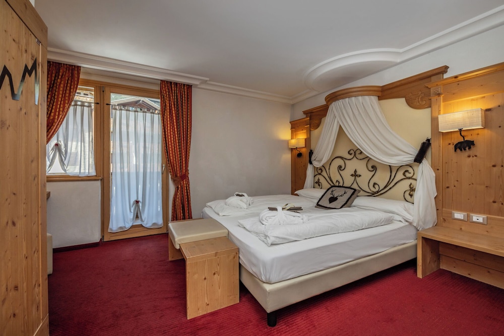 COMFORT, DOUBLE BED