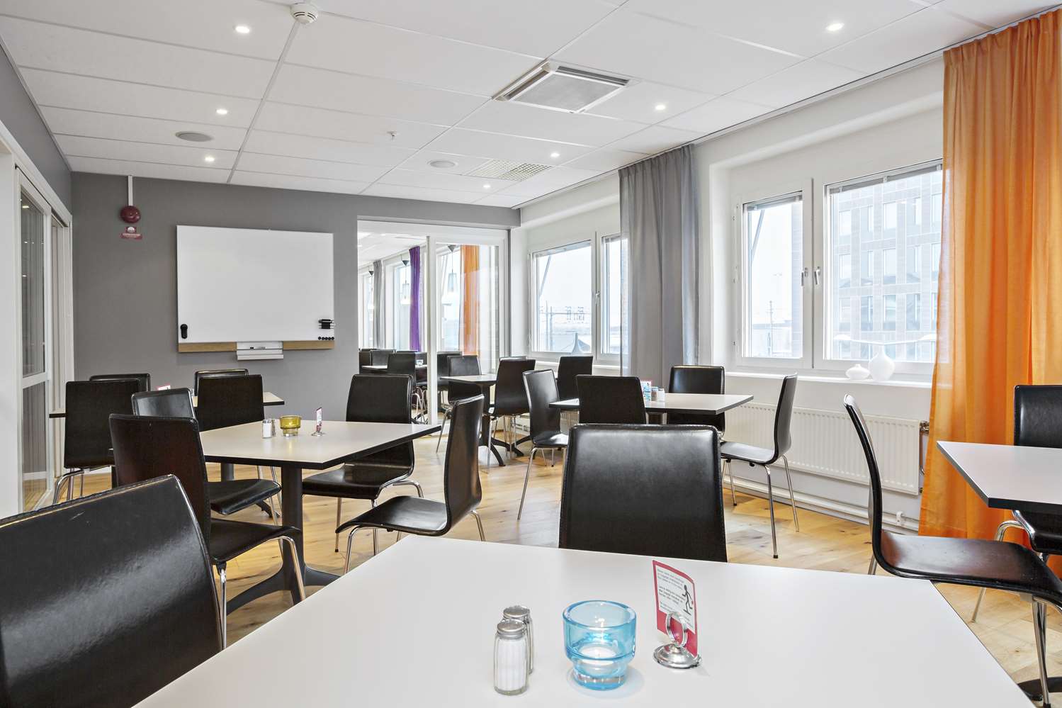 Sure Hotel by Best Western Stockholm Alvsjo 14/16