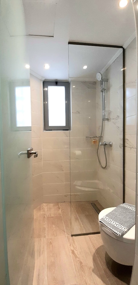 Elite Hotel 44/50