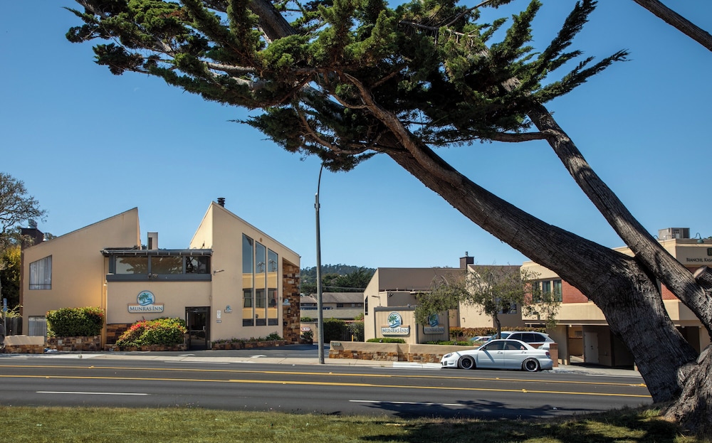 Vagabond Inn Monterey thumb 2