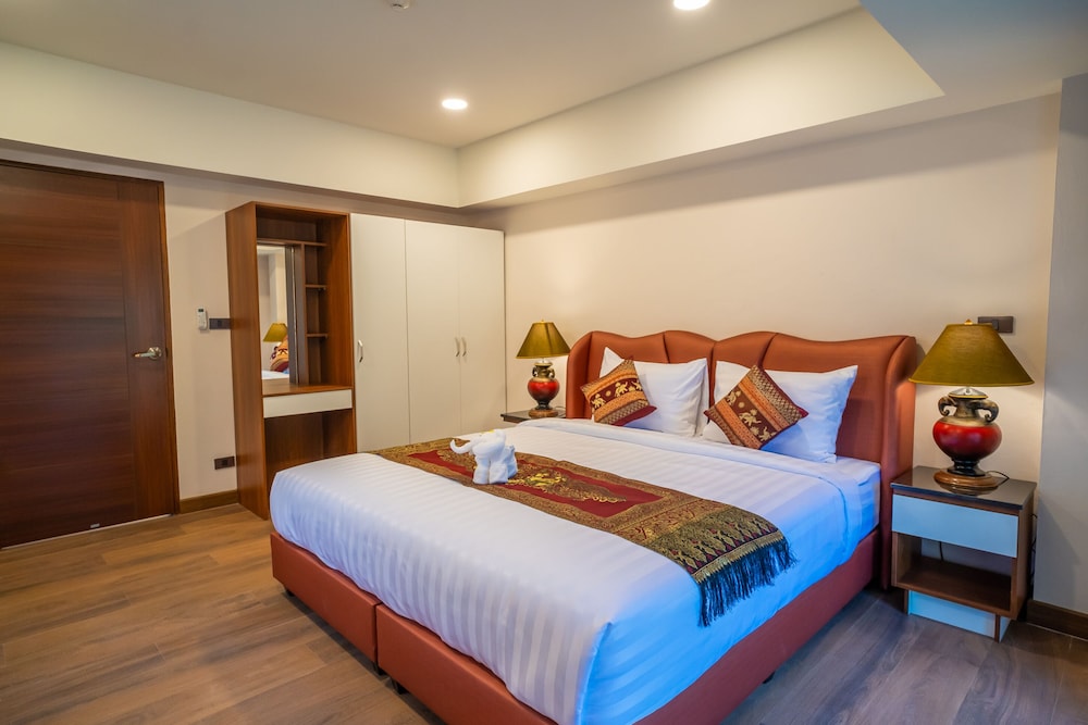 Siri Nakornpink Chiang Mai Hotel 28/75