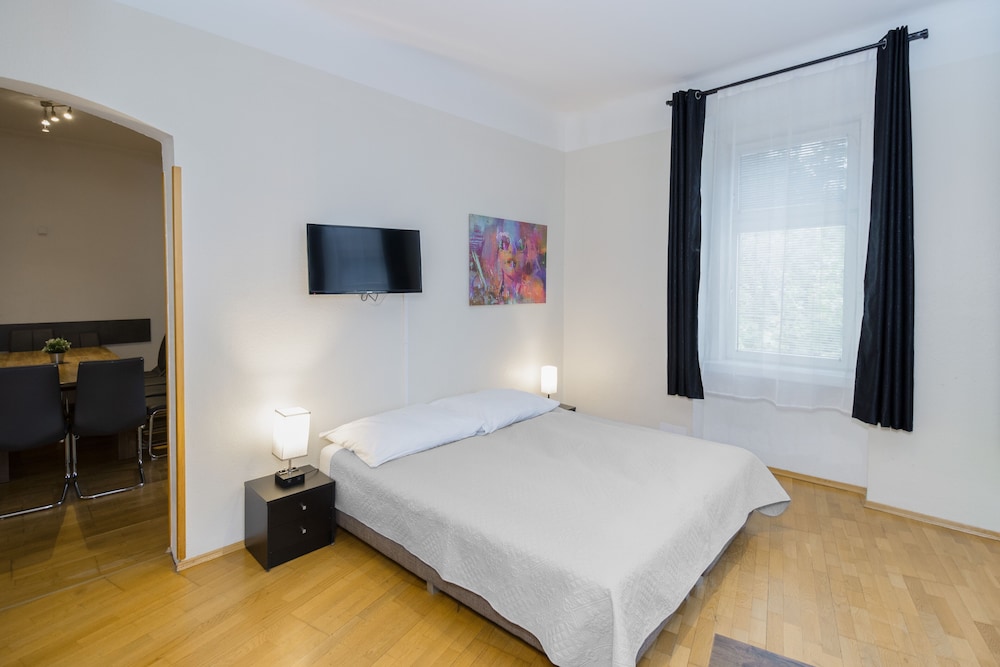 Checkvienna - Apartment Familienplatz 13/50