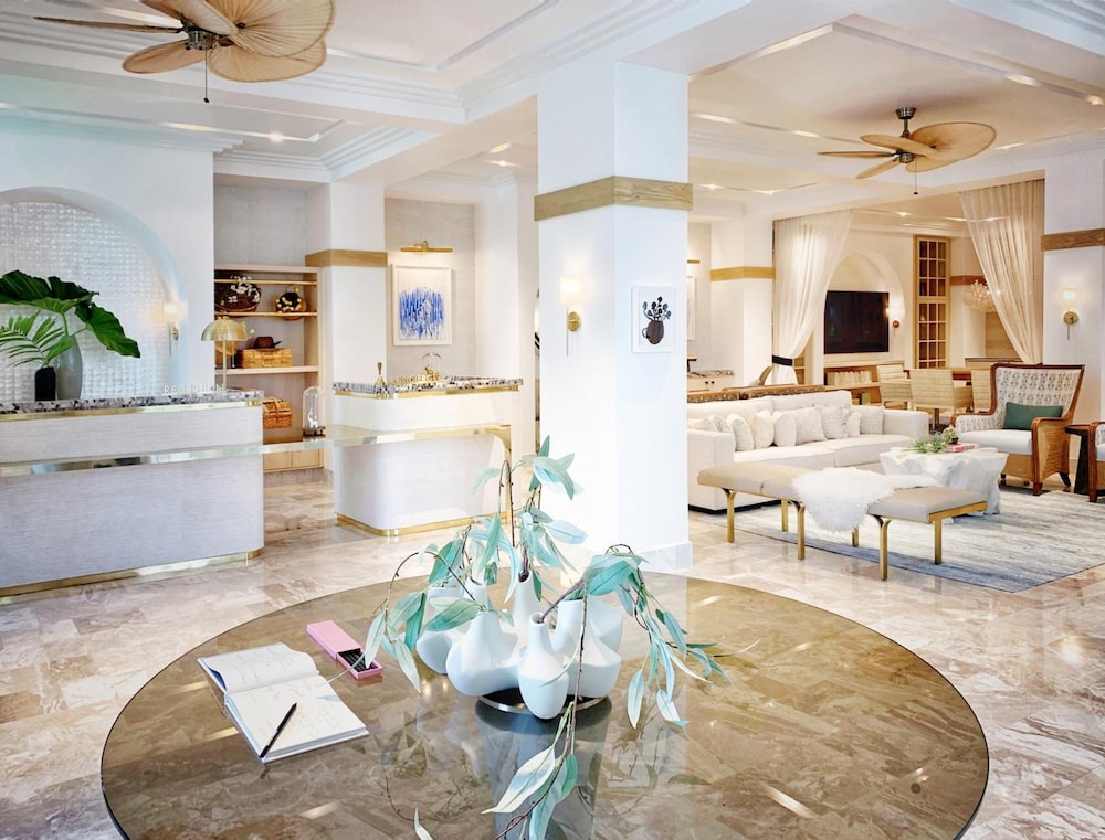White Elephant Palm Beach 42/62