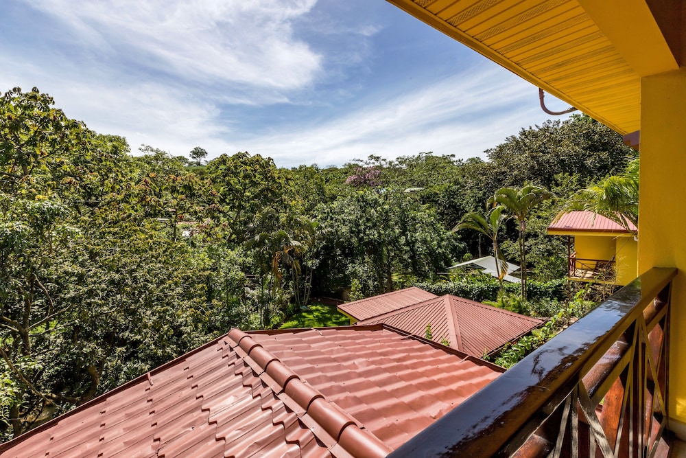 La Terraza Guest House 22/50