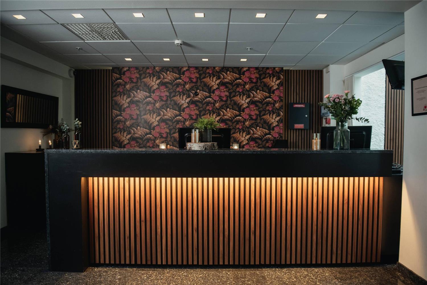 Home Hotel Plaza 5/40