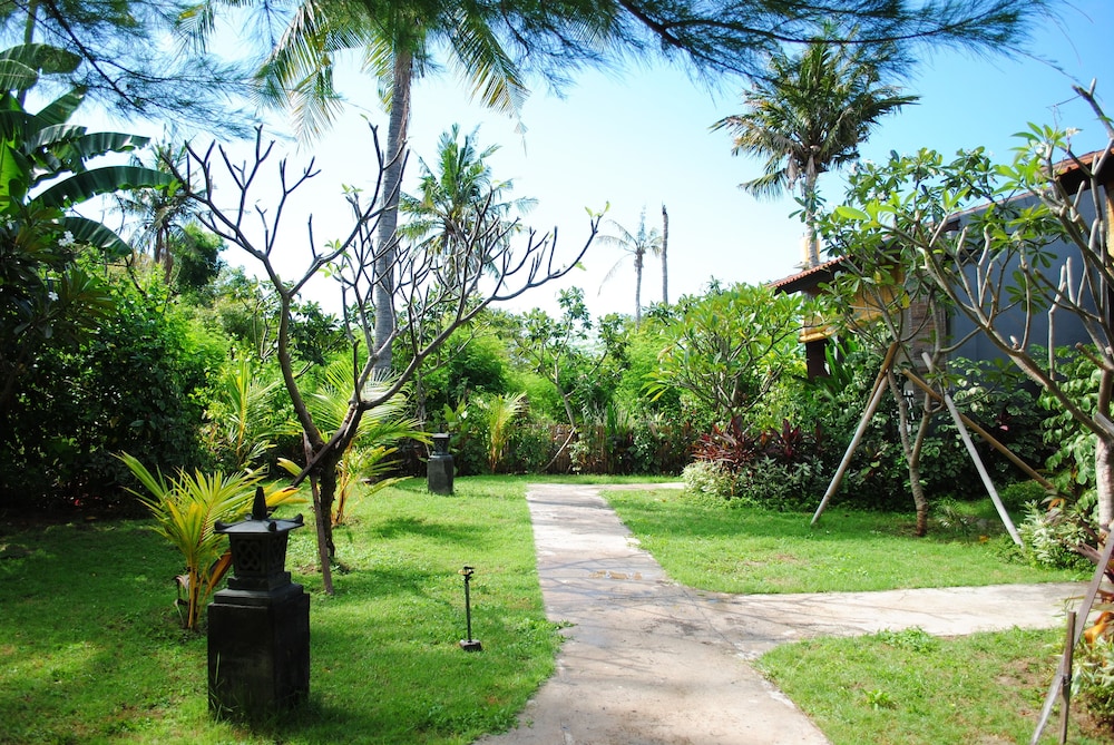 Tiara Homestay Pemuteran 25/30