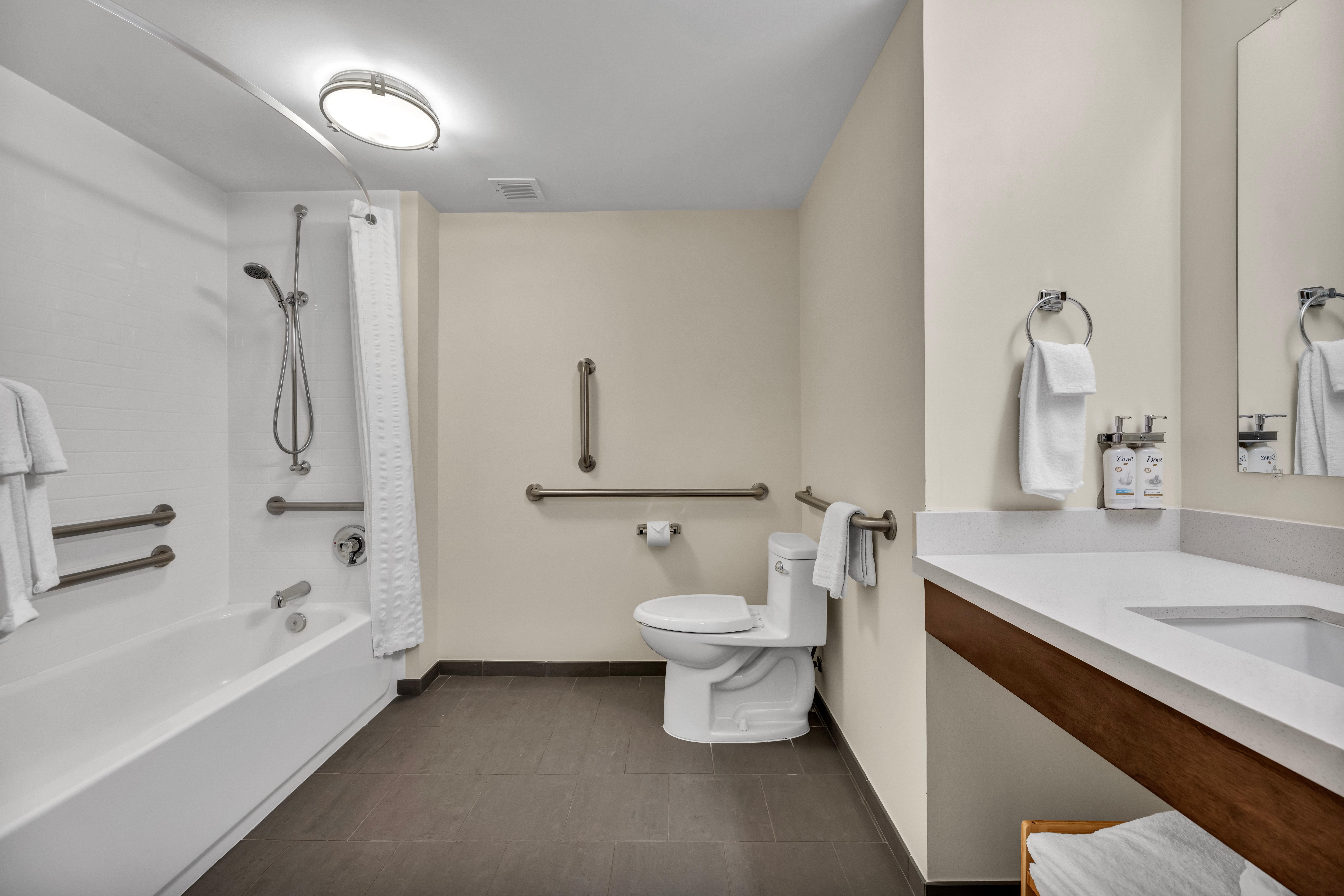 استوديو بسرير كينج لذوي الإعاقة، CANDLEWOOD SUITES DUMFRIES - QUANTICO 8/9