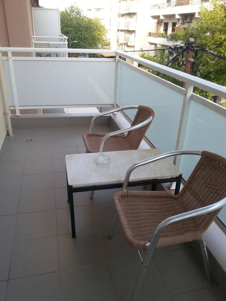 International Hotel 25/39