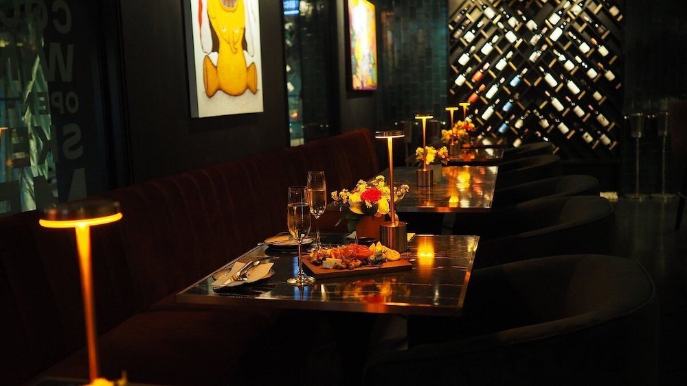 The Gravitique Hotel Khaosan 40/50