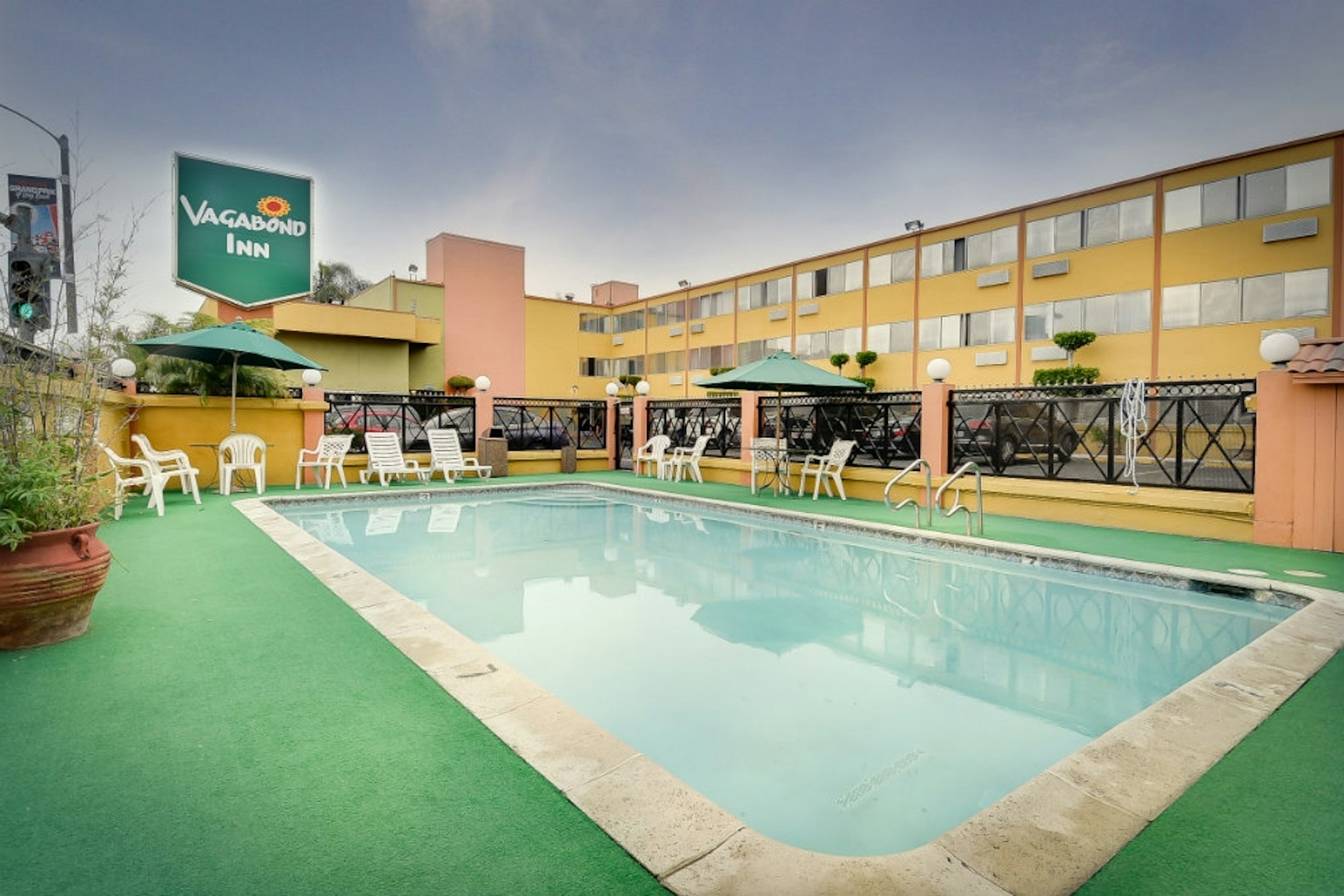Vagabond Inn Long Beach 30/30
