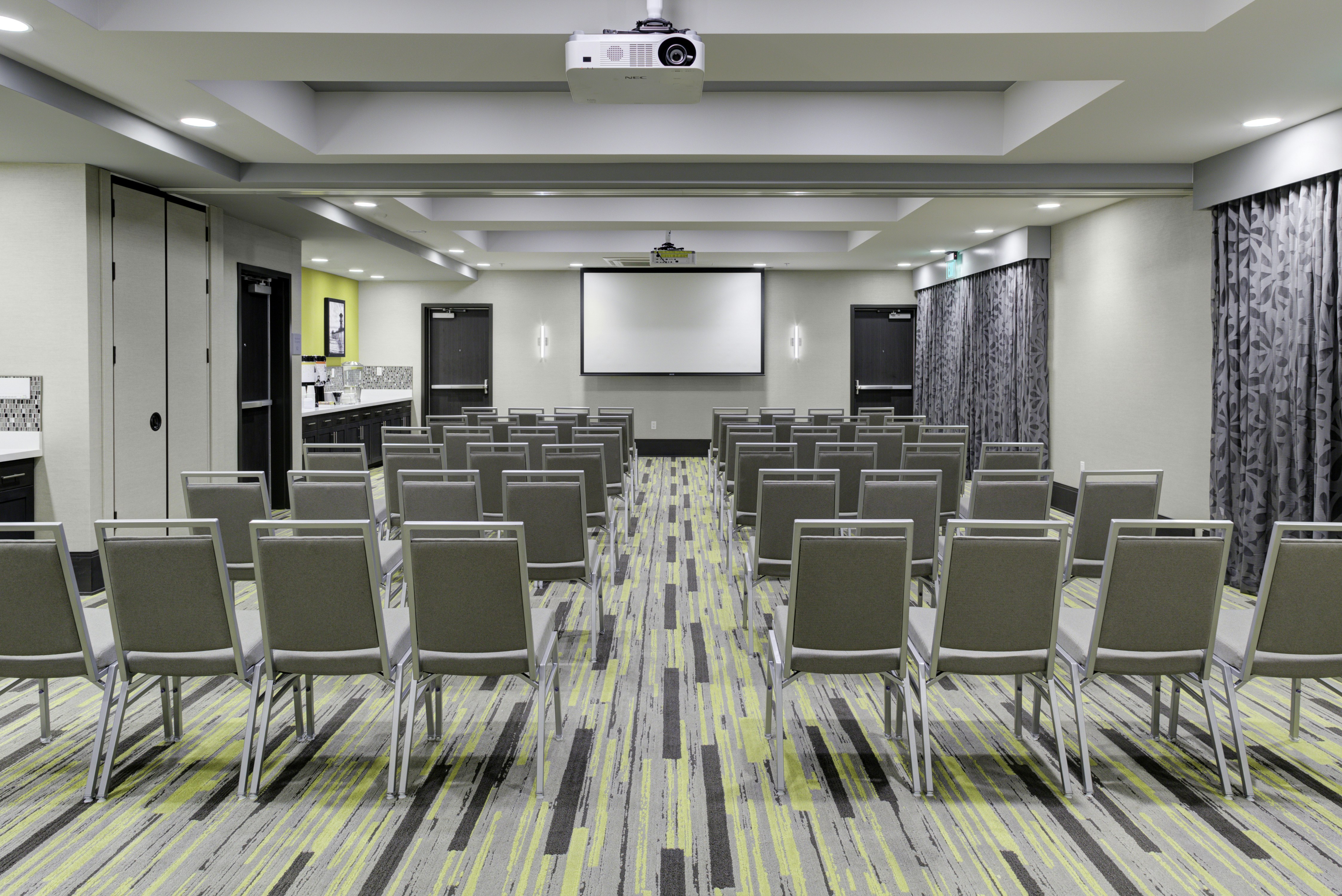 Hampton Inn and Suites Irvine Orange County Airport 40/52