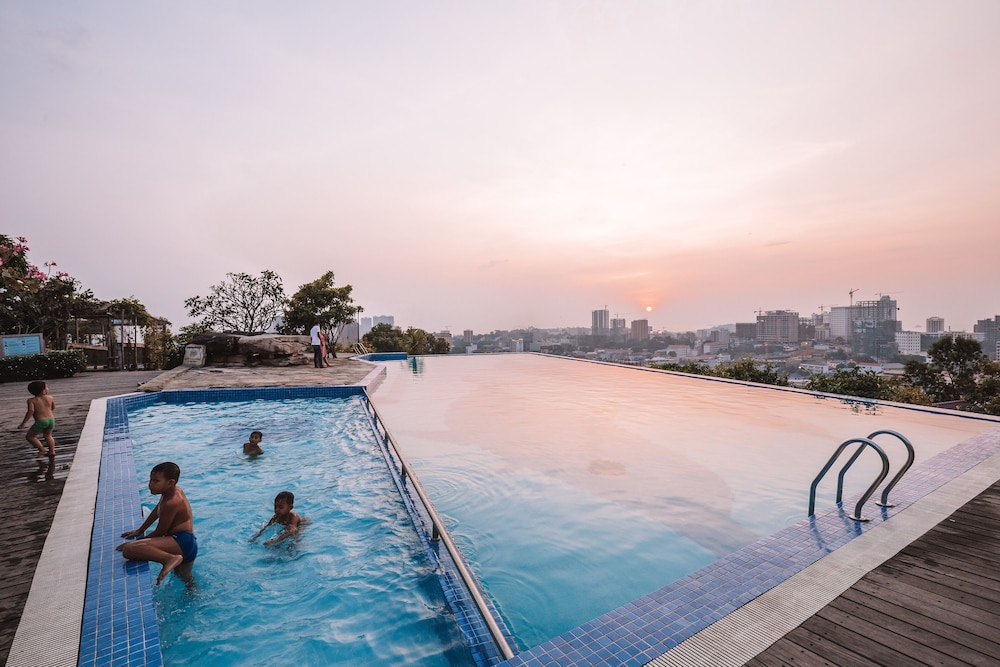 360 Resort Sihanoukville 33/69