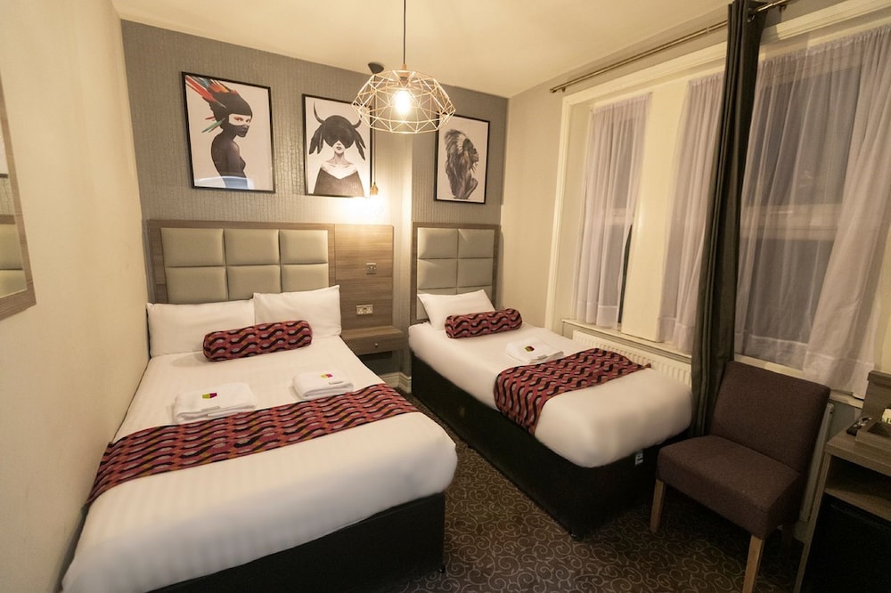 Euro Hotel Hammersmith 31/44