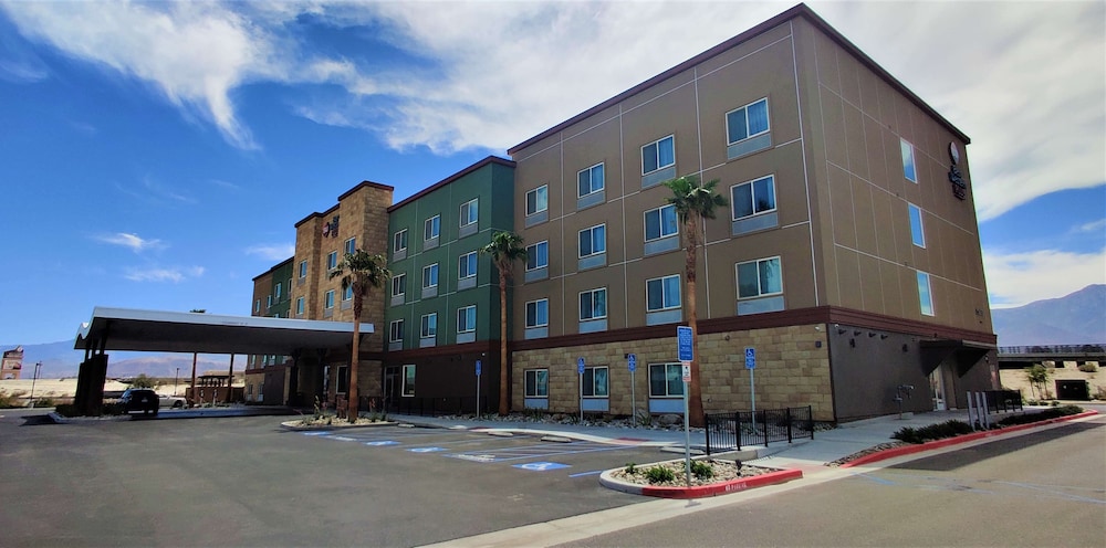 Best Western Plus Coachella Valley Inn & Suites 6/58