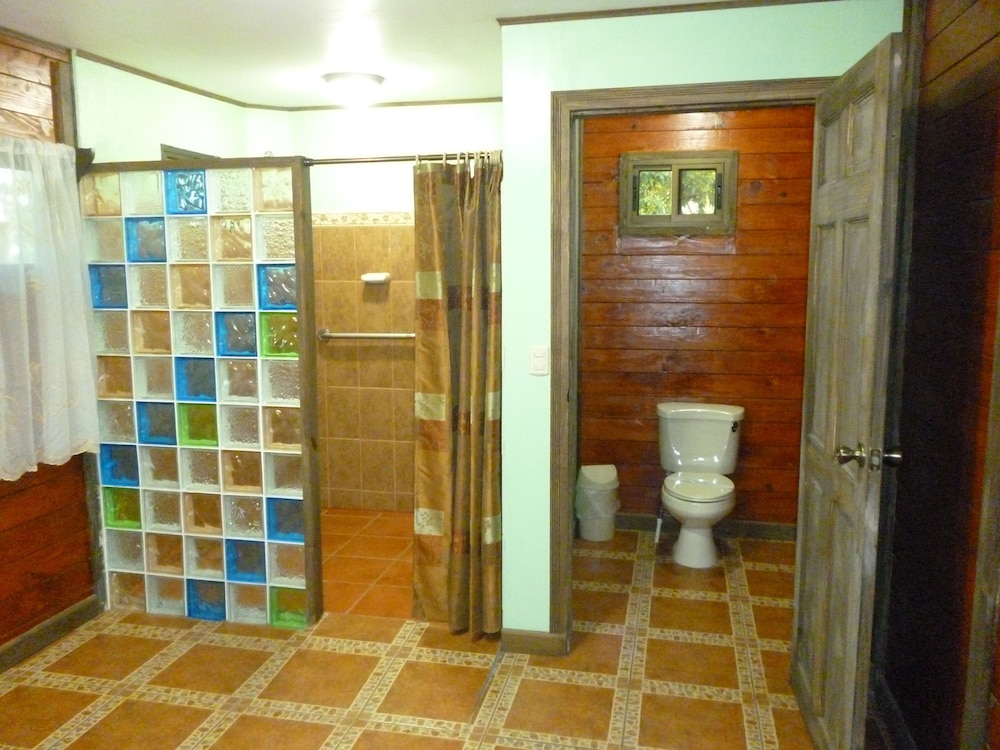 Blue River Resort Hot Springs and Spa 24/64