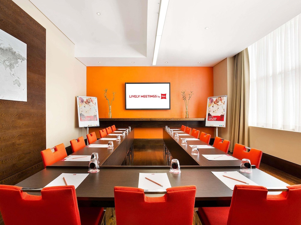 ibis Dubai Al Rigga 45/50