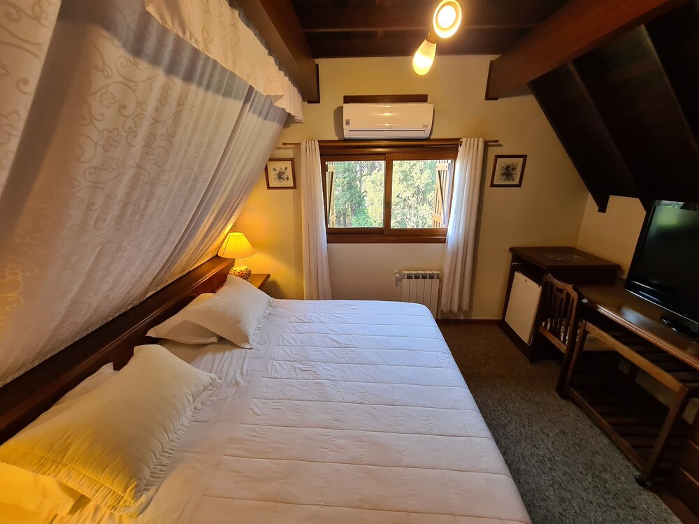 Hotel Azaleia 7/50