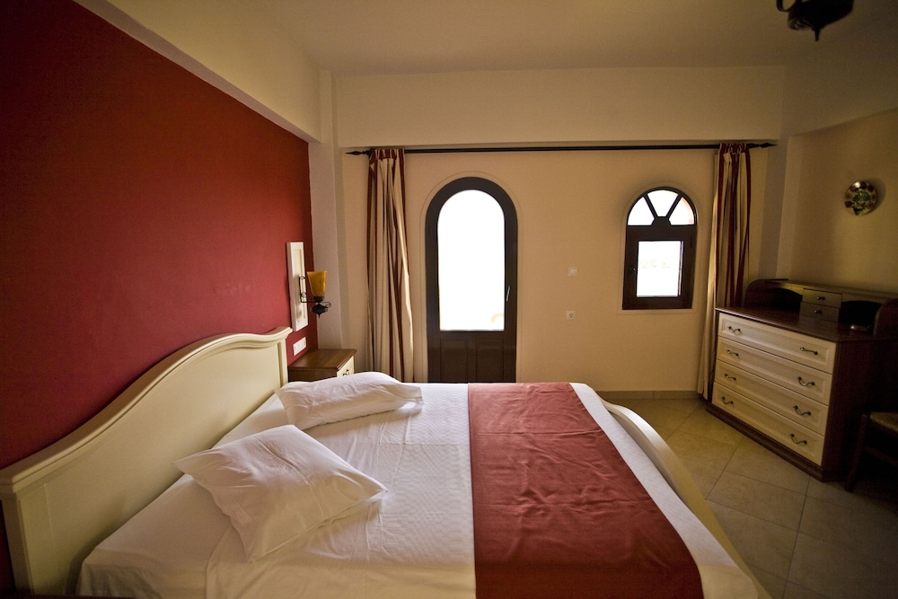 CHC Coriva Beach Hotel and Bungalows 21/75