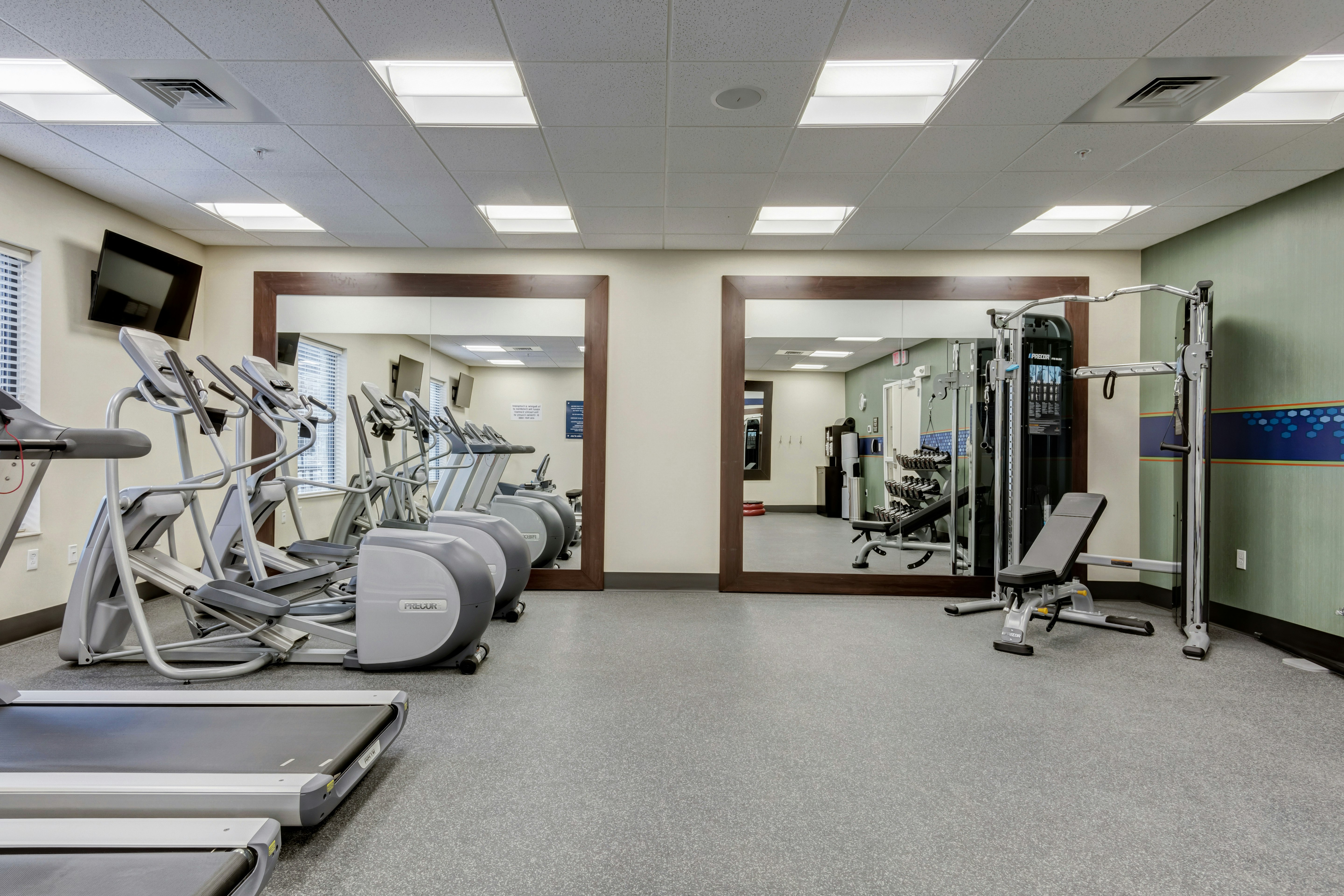 Hampton Inn St. Louis Wentzville MO 42/57