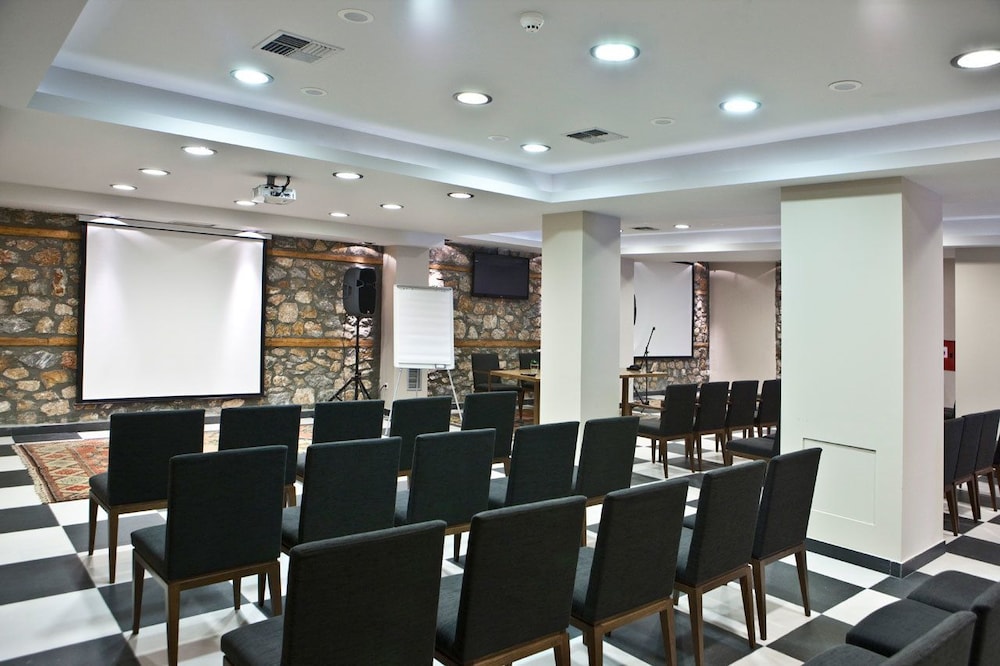 Miramonte Chalet Hotel Spa 33/36