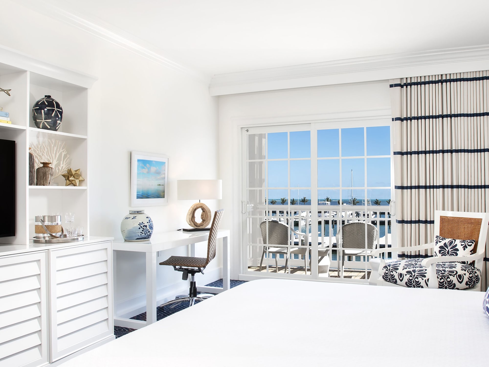 ROOM, 2 QUEEN BEDS, PARTIAL OCEAN VIEW, BALCONY, ACCESSIBLE