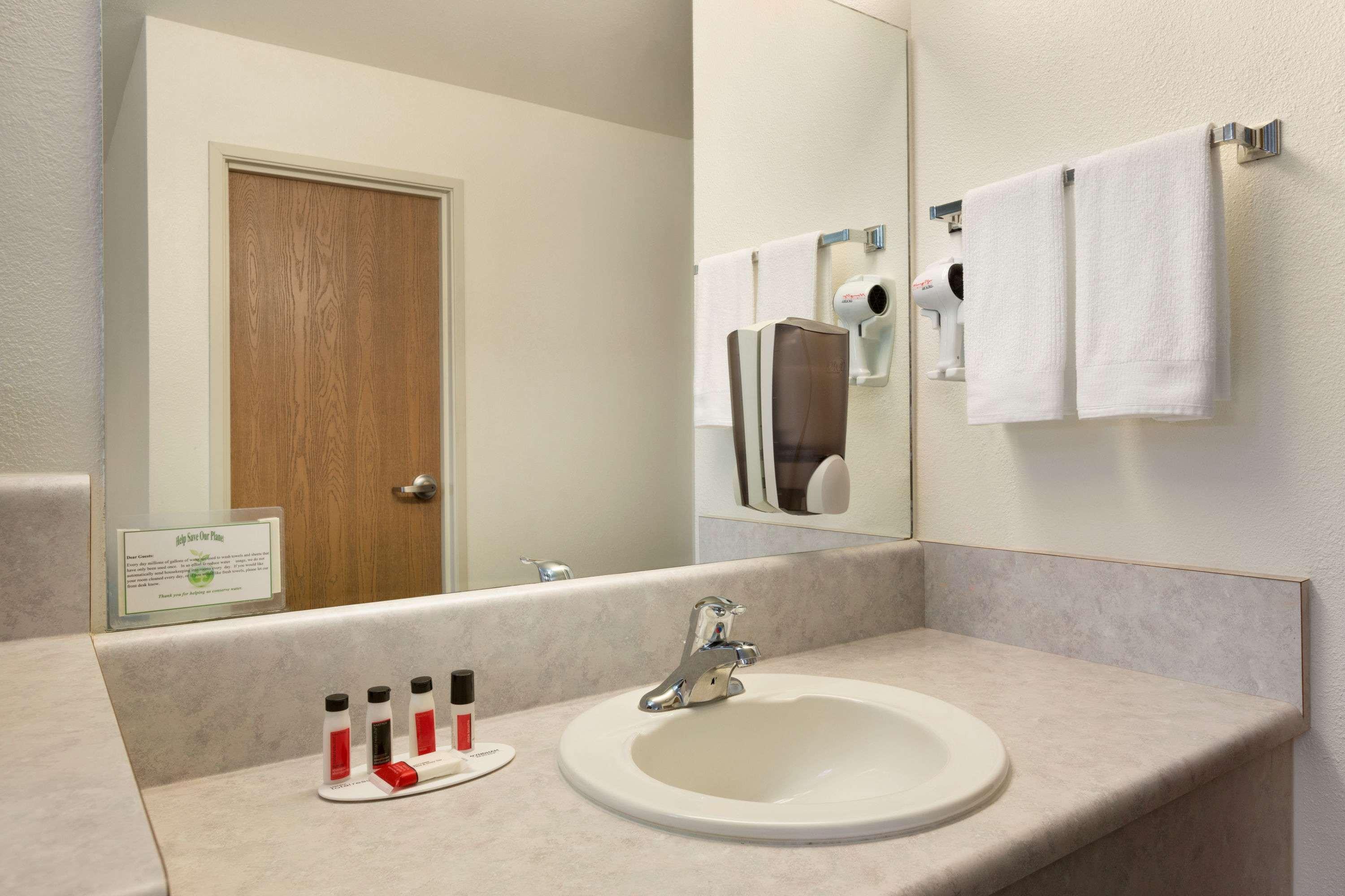 Travelodge by Wyndham Belen 29/30