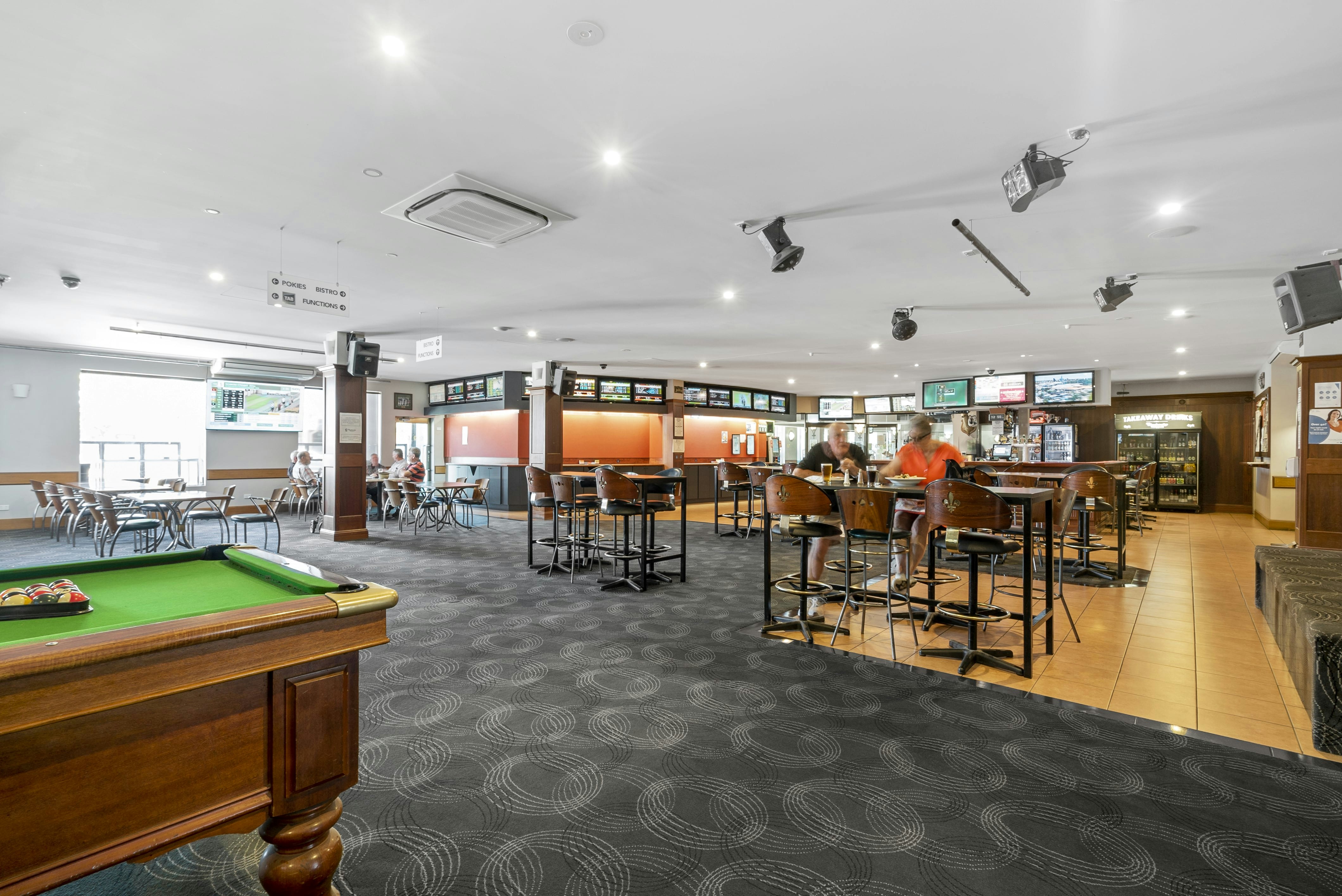 Sherbourne Terrace Hotel 28/39