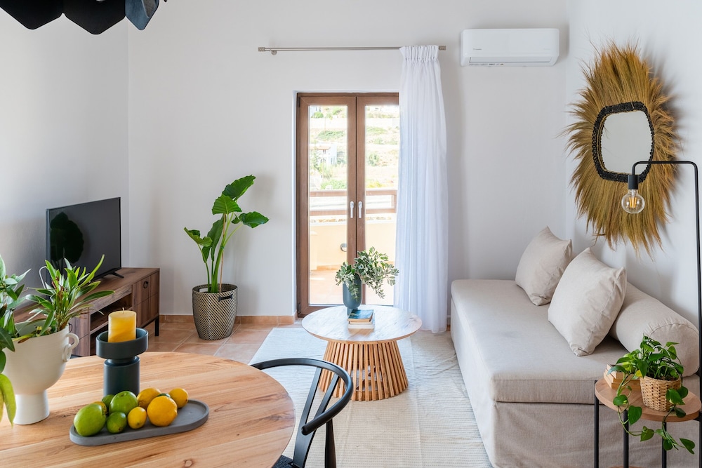 Syra Suites 29/50