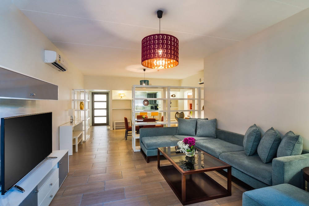 فندق قرية الريم(Al Reem Village Hotel) 30/51