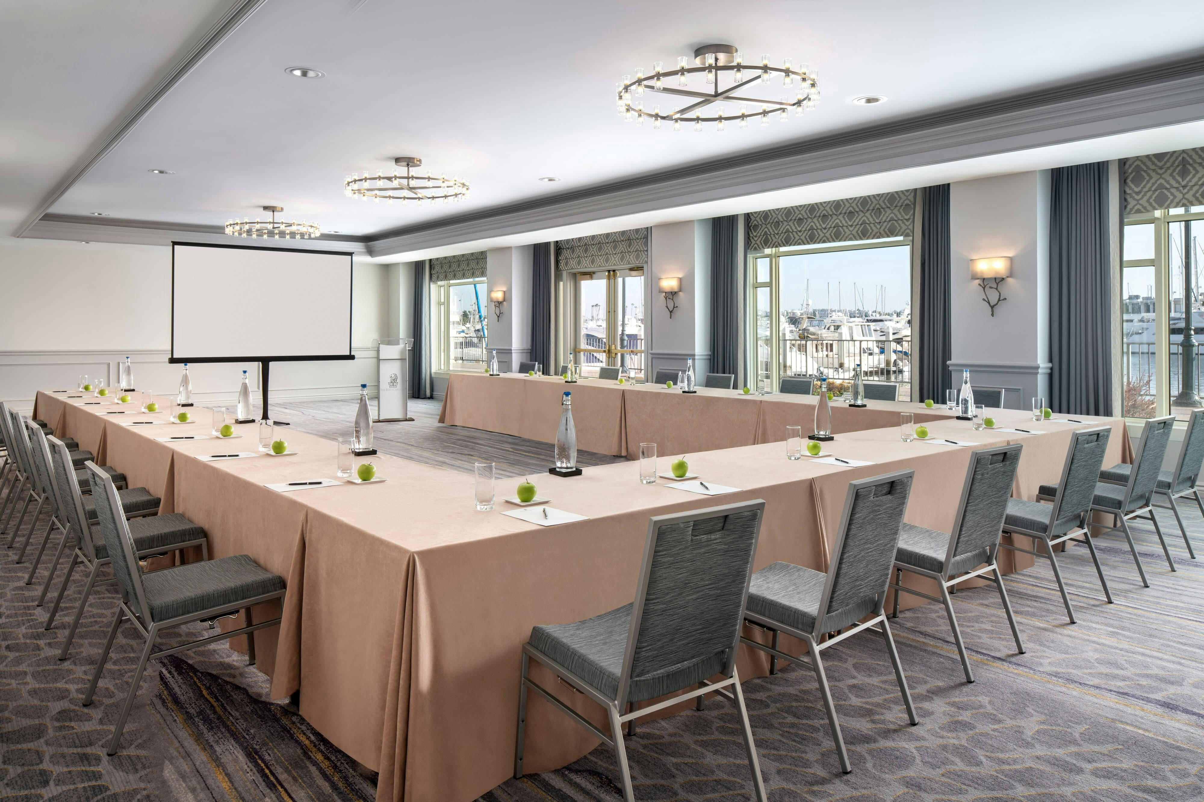 The Ritz Carlton Marina Del Rey 21/27