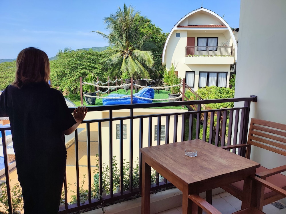 The Happinezz Hills Hotel Karimunjawa 17/36