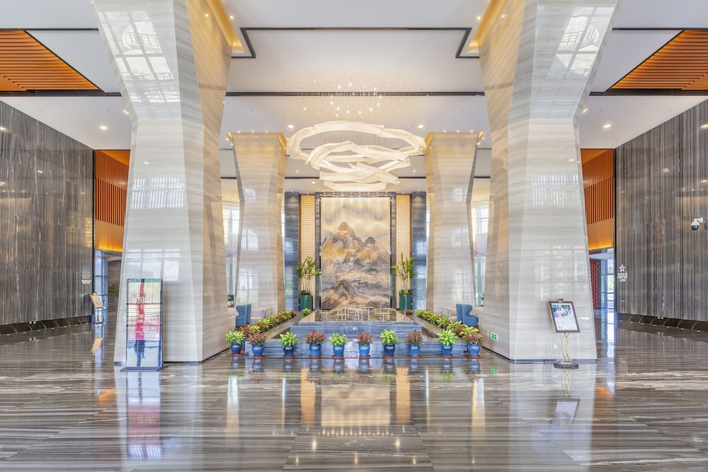 Jinling Grand Hotel Nanchang 7/56