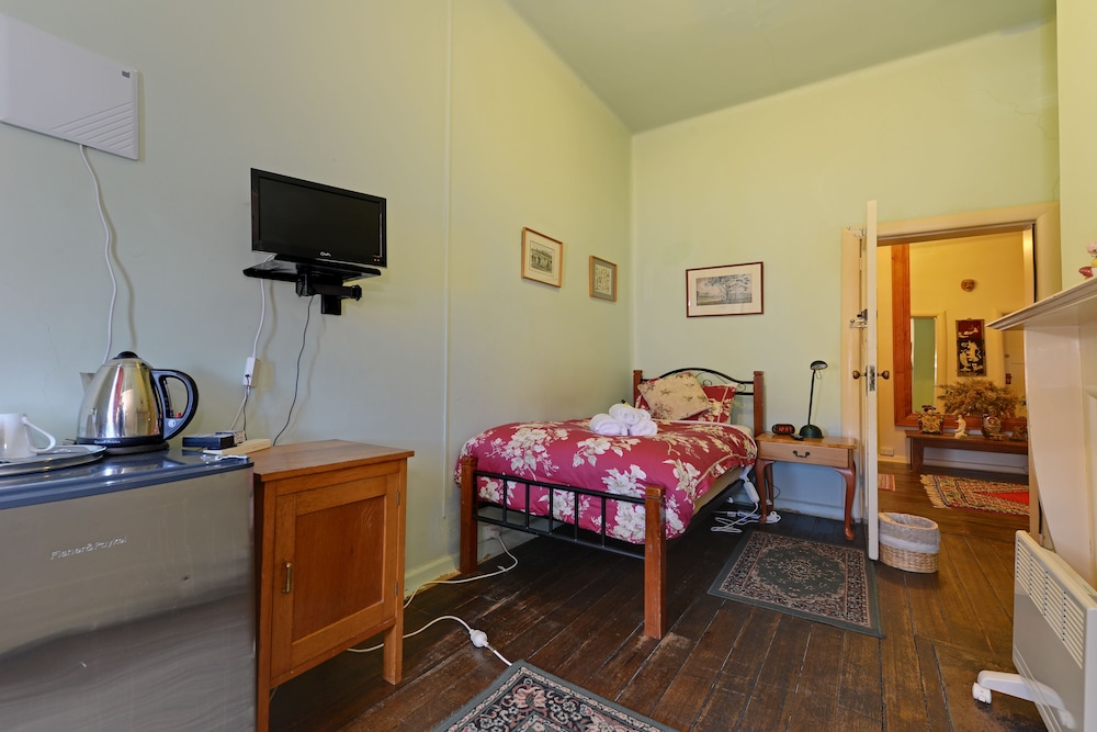 Edinburgh Gallery Bed Breakfast 49/61