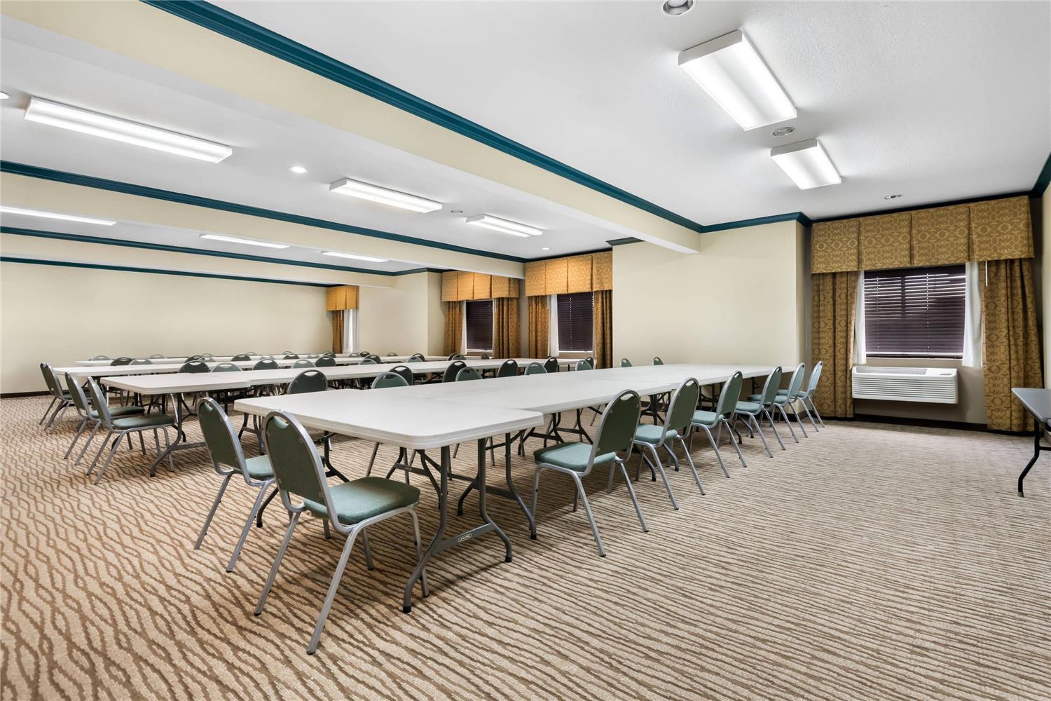 Comfort Inn and Suites North East, MD 28/28
