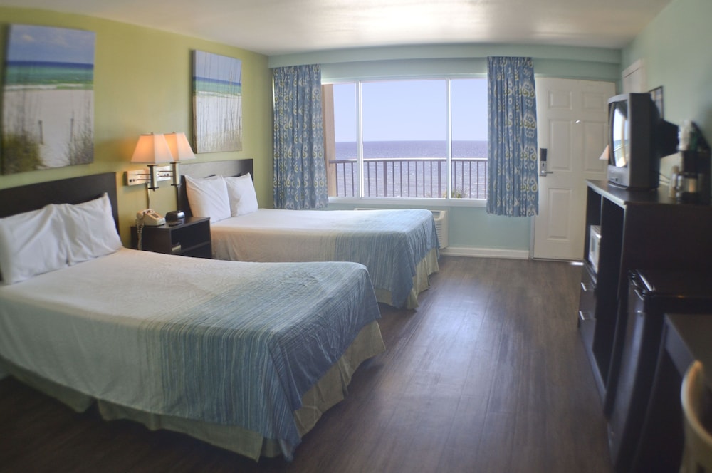Boardwalk Beach Resort Hotel 25/65